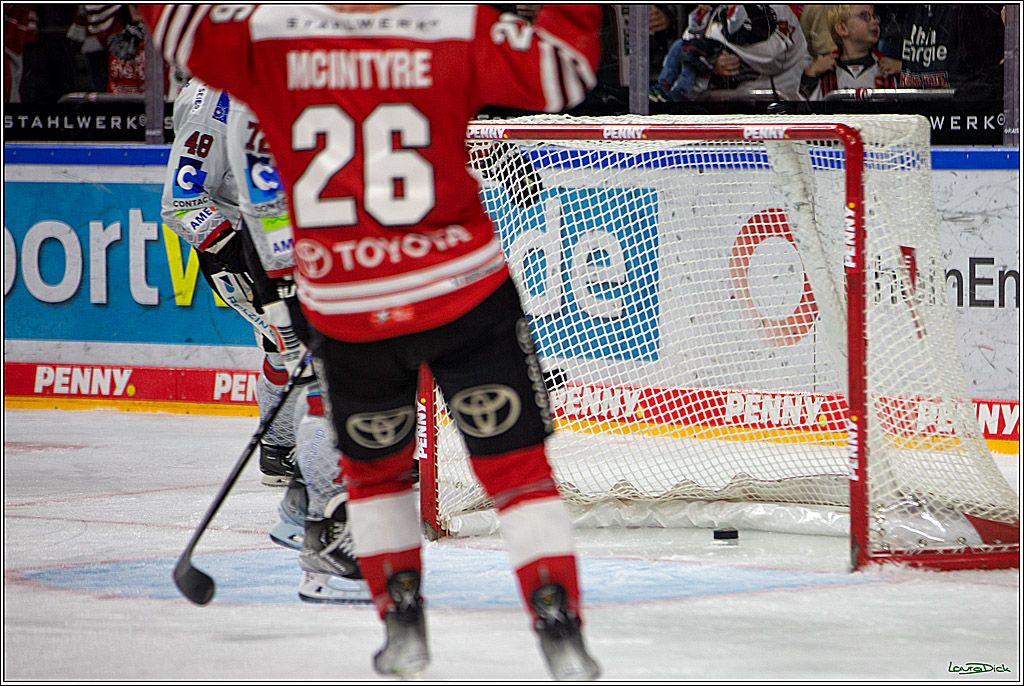 PENNY DEL; Koelner Haie- Fischtown Pinguins; Koeln, 04.10.2022